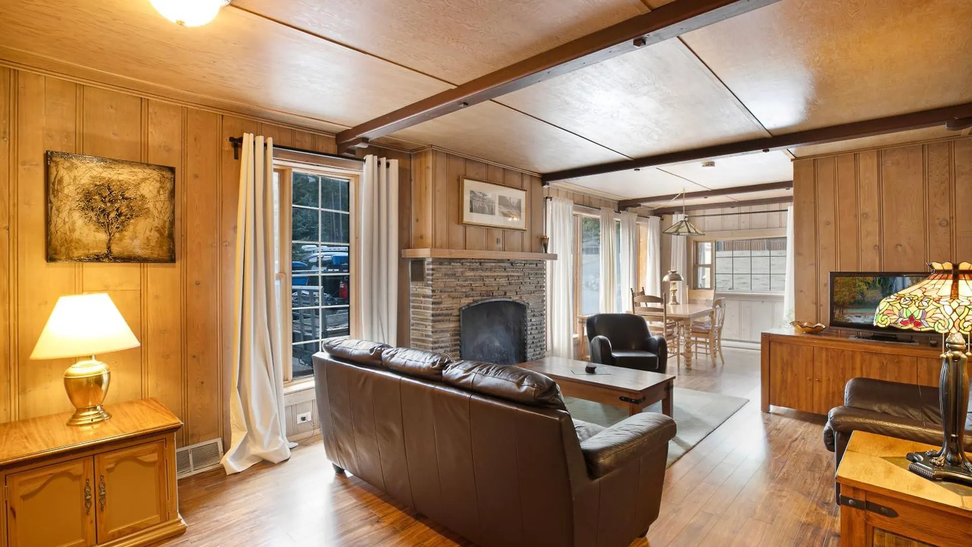 Elkhorn Lodge Vacation Rentals Banff 0*,